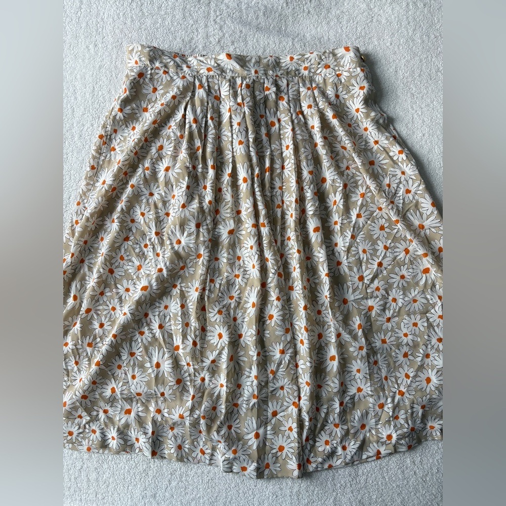 Vintage Russ Daisy Print Midi Skirt, Tan White. Women’s Sz 12